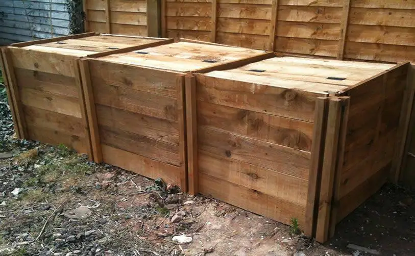 1900 Litre Blackdown Range Triple Standard Wooden Composter With Lids 4 1900 Litre Blackdown Range Triple Standard Wooden Composter With Lids - Image 2