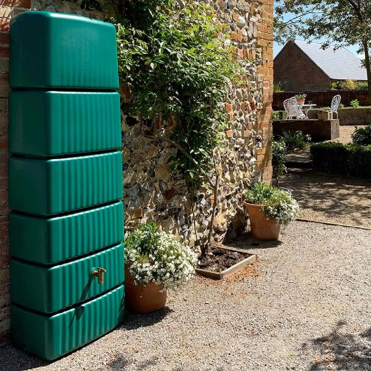 650L Slim Rainwater Wall Tank - Green 3 650L Slim Rainwater Wall Tank - Green